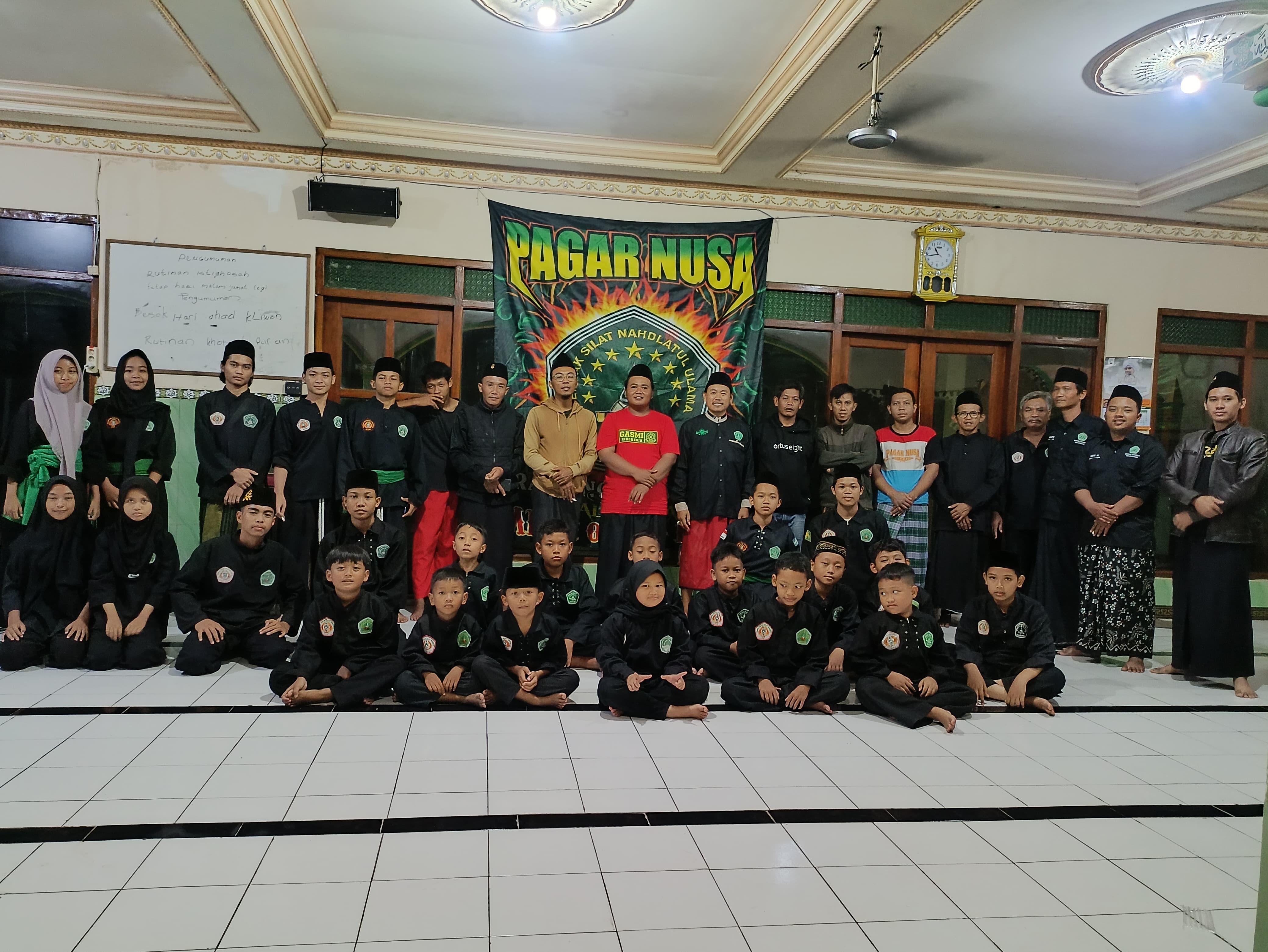 Latihan Bersama Warga Pesilat Pagar Nusa